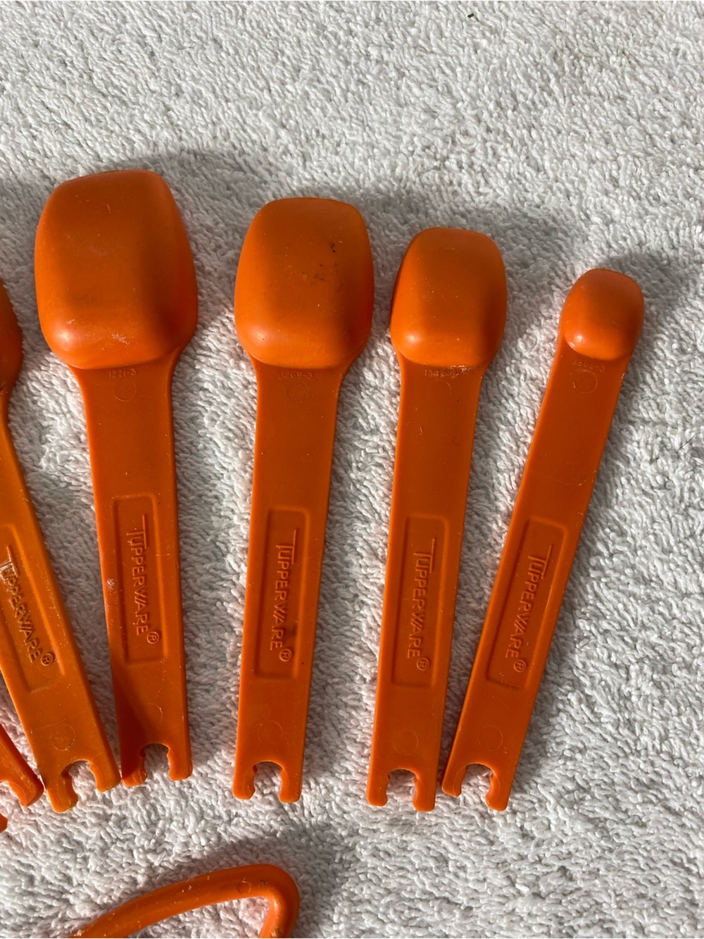 Vintage Tupperware Orange Measuring Spoon Set W D Ring - Picture 7 of 10